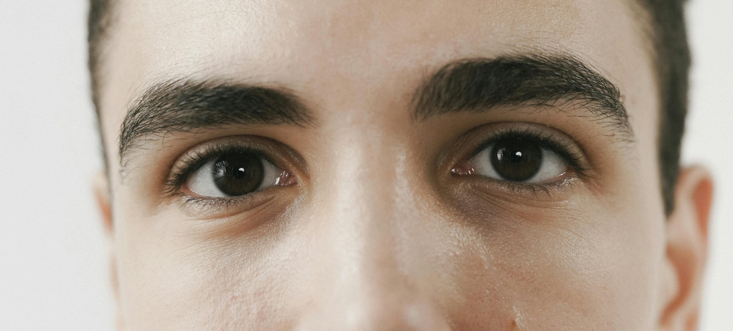 Regard d’un patient en gros plan